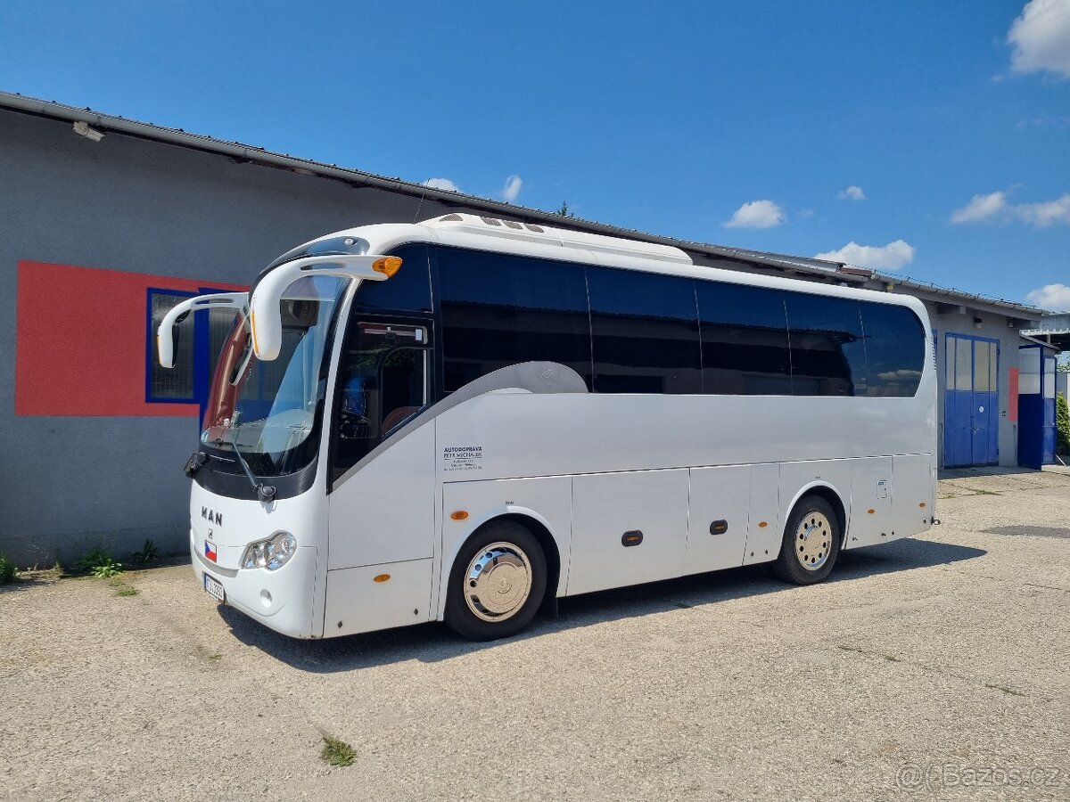 King Long XMQ 6800 2011 - 2