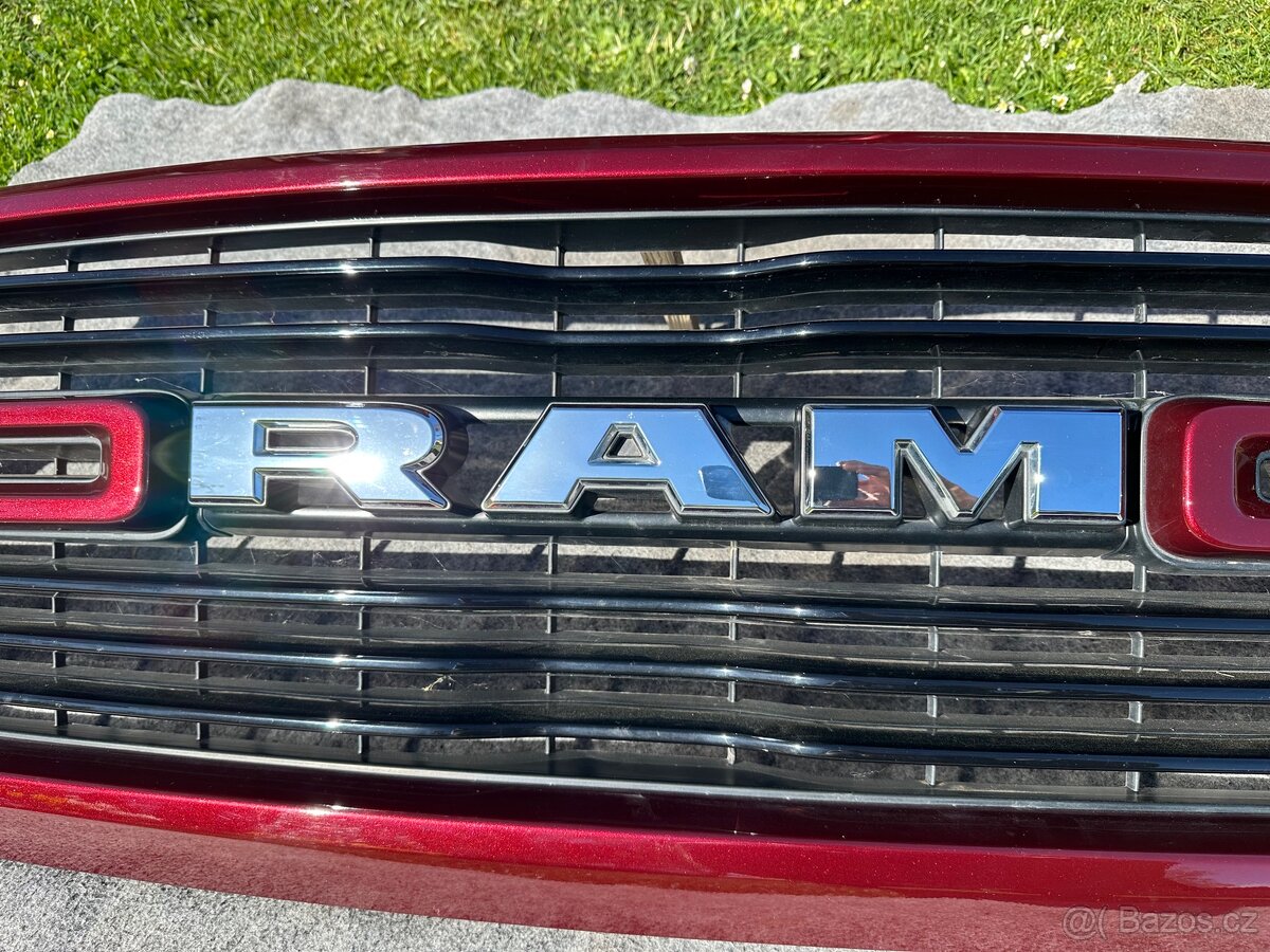 Maska Dodge RAM 1500 DT - 2