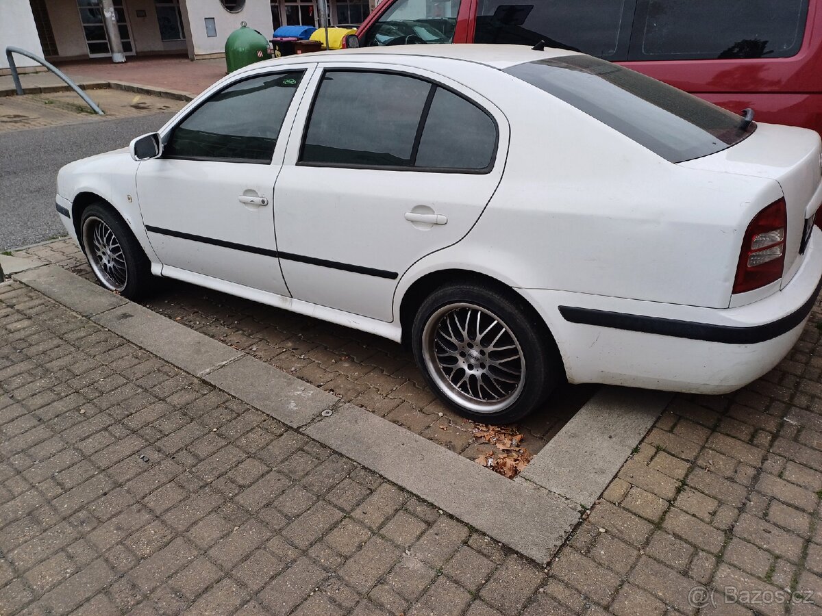 Škoda Octavia - 2
