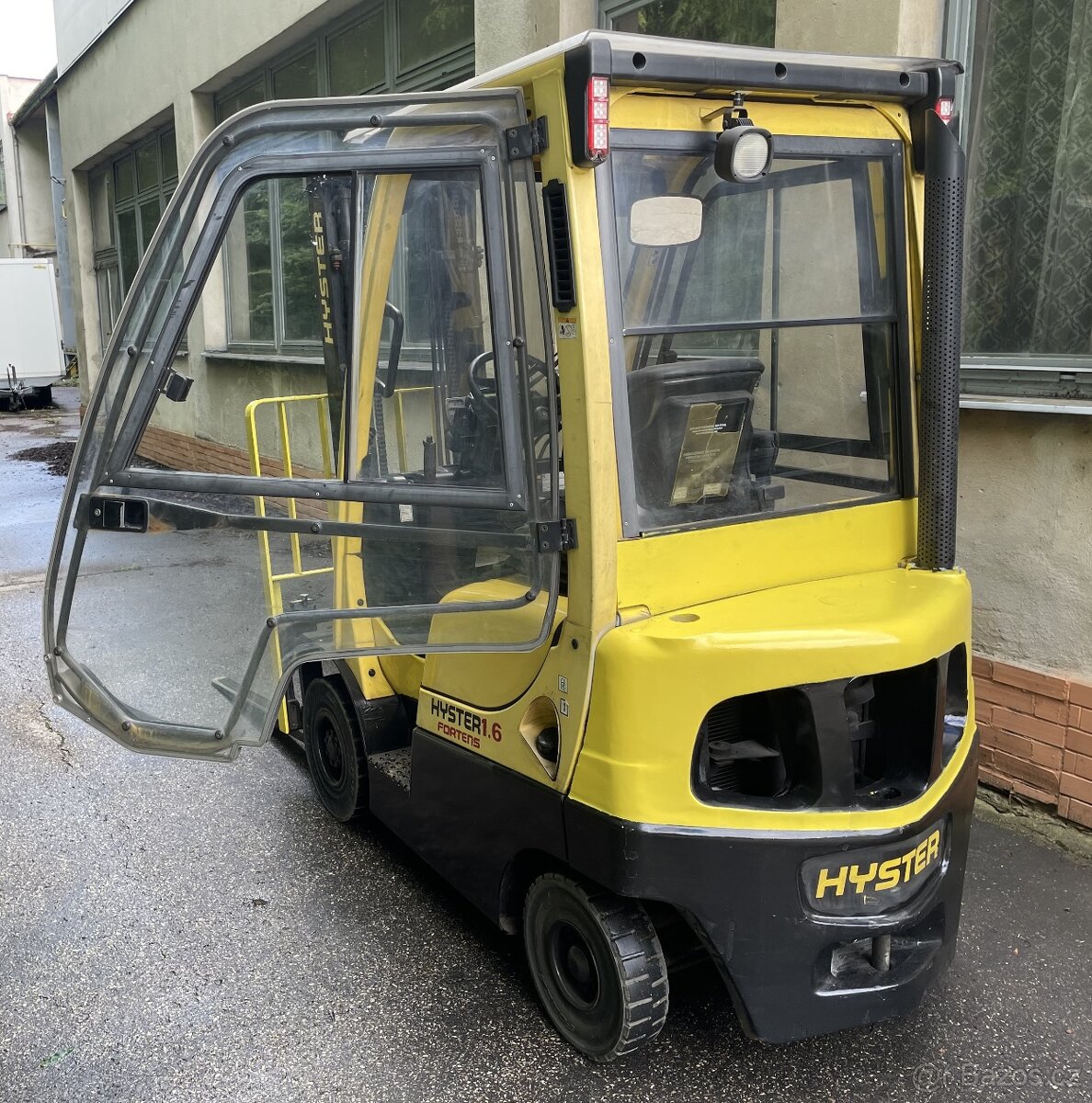 Vysokozdvižný vozík HYSTER H1.6FT - DIESEL - pouze 5000 mth - 2