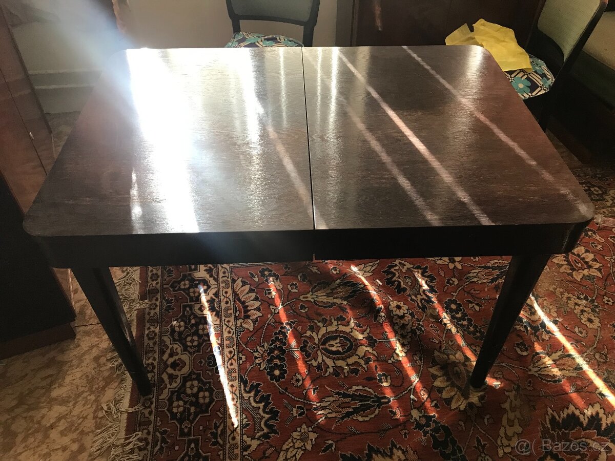 Starožitný stůl - 2