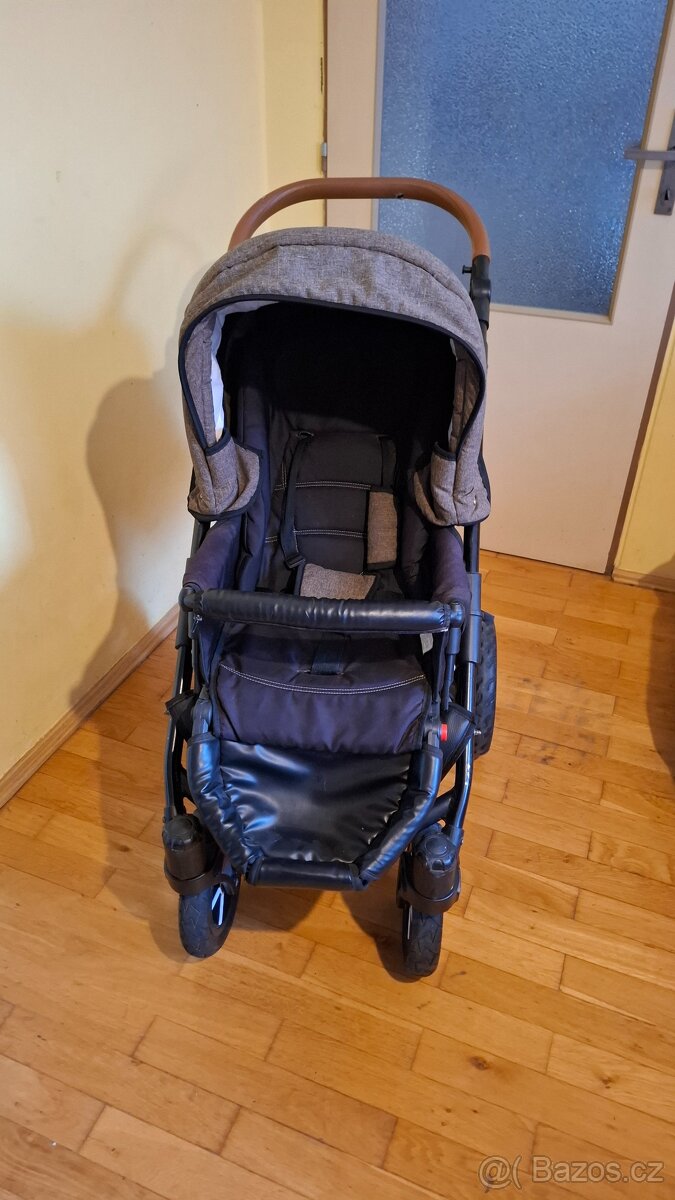 Sportovní kočárek - 2