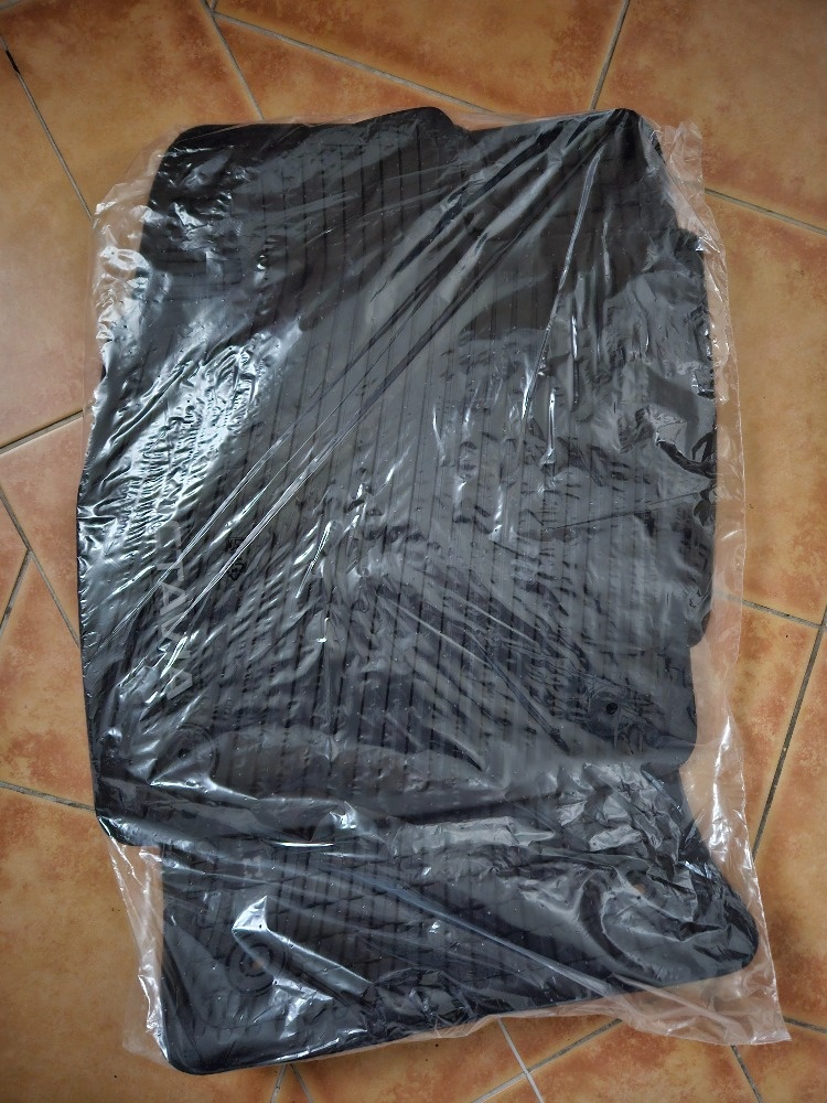 Prodam TPE koberce Skoda Octavia IV - 2