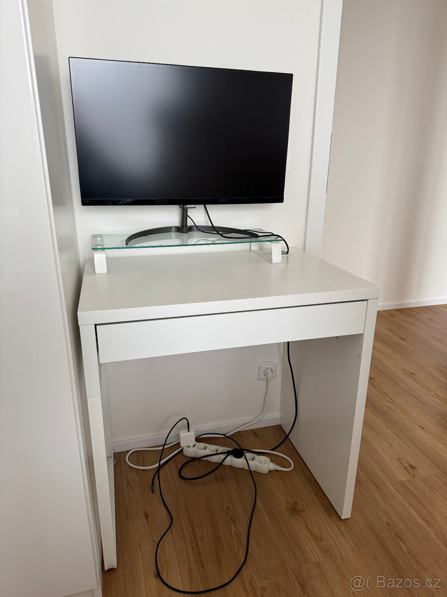 Psací stůl Ikea MICKE bílý - 2