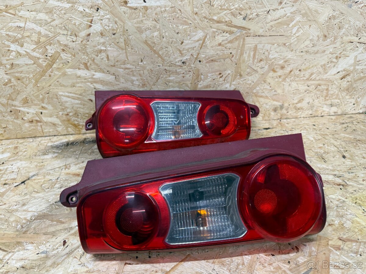 ZADNÍ SVĚTLA CITROEN BERLINGO II - 2