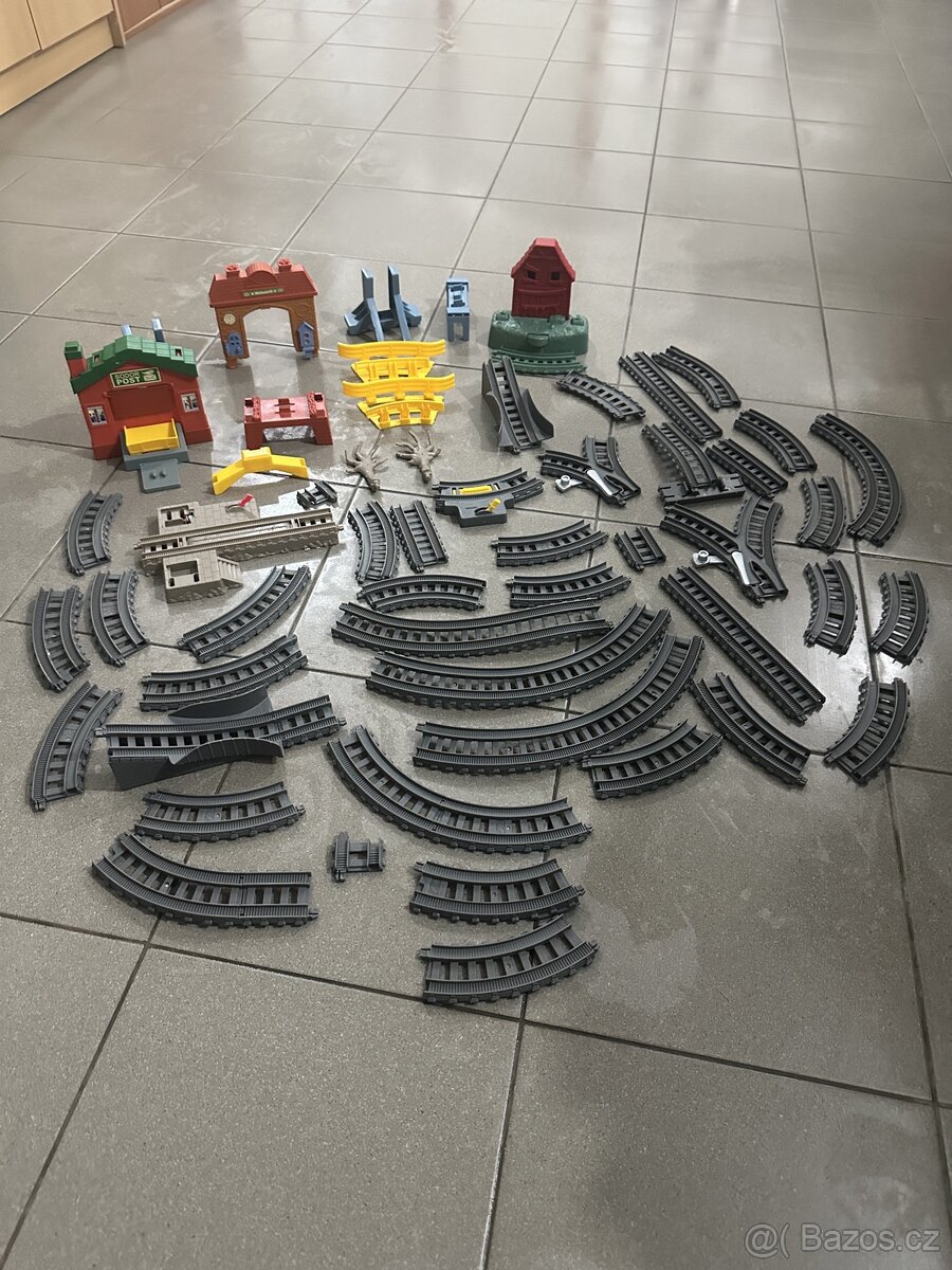 Fisher Price sada kolejí, zatáček, výhybek, atd. - 2