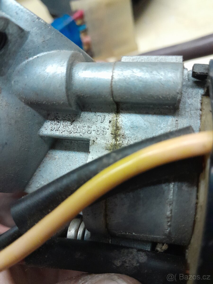 Spínací skříňka lada s klíčky - 2