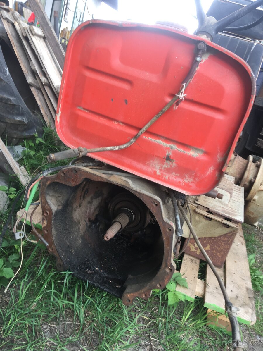 Zetor 5711/5718 část traktoru zánovní stav nebo díly - 2