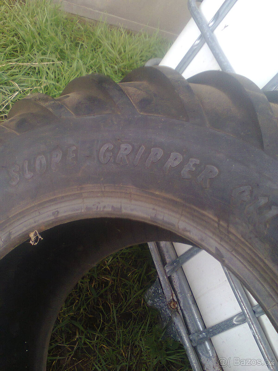 Prodám pneu 29x12,5-15 4pr - 2