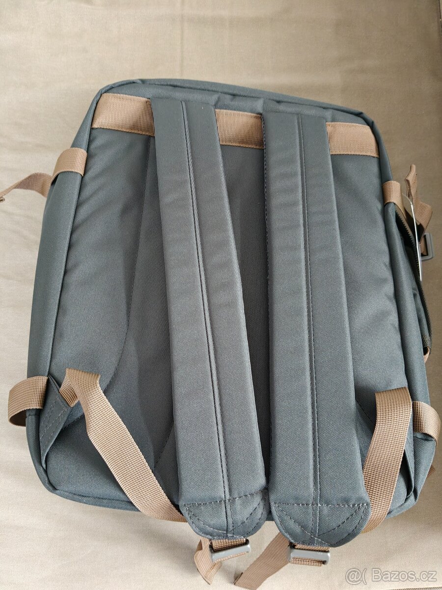 CabinZero Classic 44L Black Sand Batoh Letadlo - 2