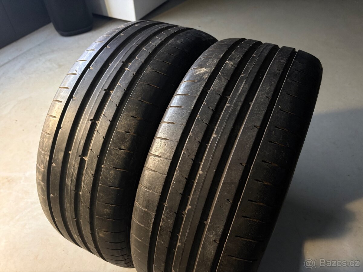 Letní pneu Dunlop 235/45R18 - 2