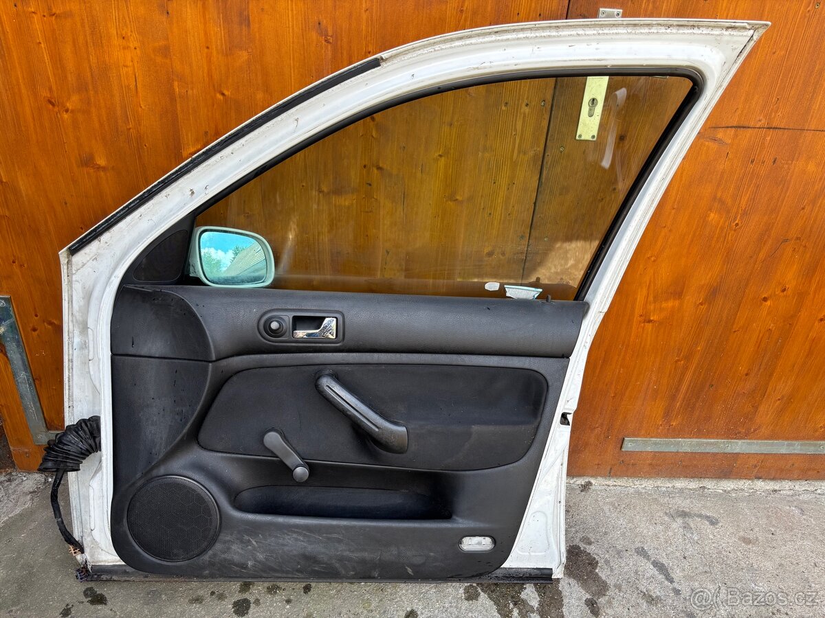 Golf 4 Pravé přední dveře - 2