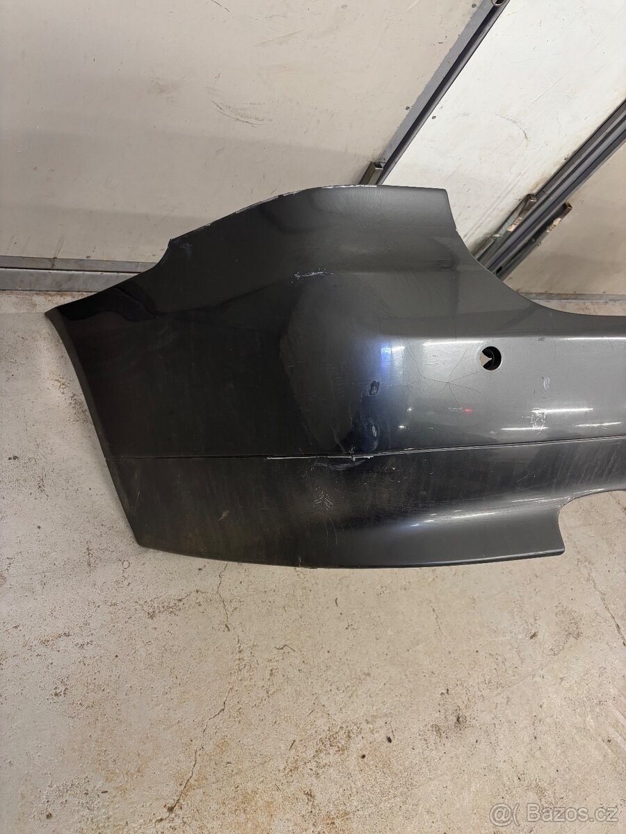 ZADNÍ NÁRAZNÍK BMW E61 - 2