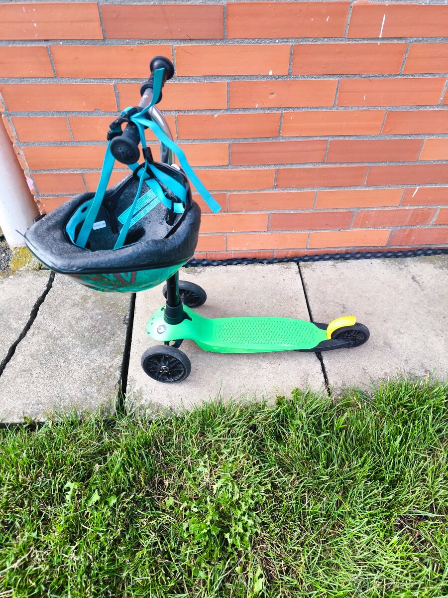 Koloběžka Decathlon+ helma - 2