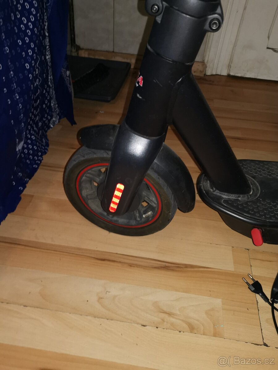 Erektro koloběžka - 2