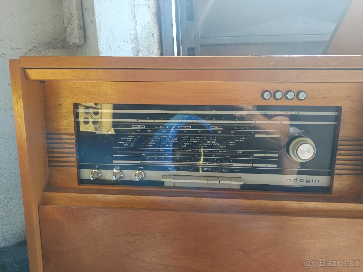 Tesla agadio - 2