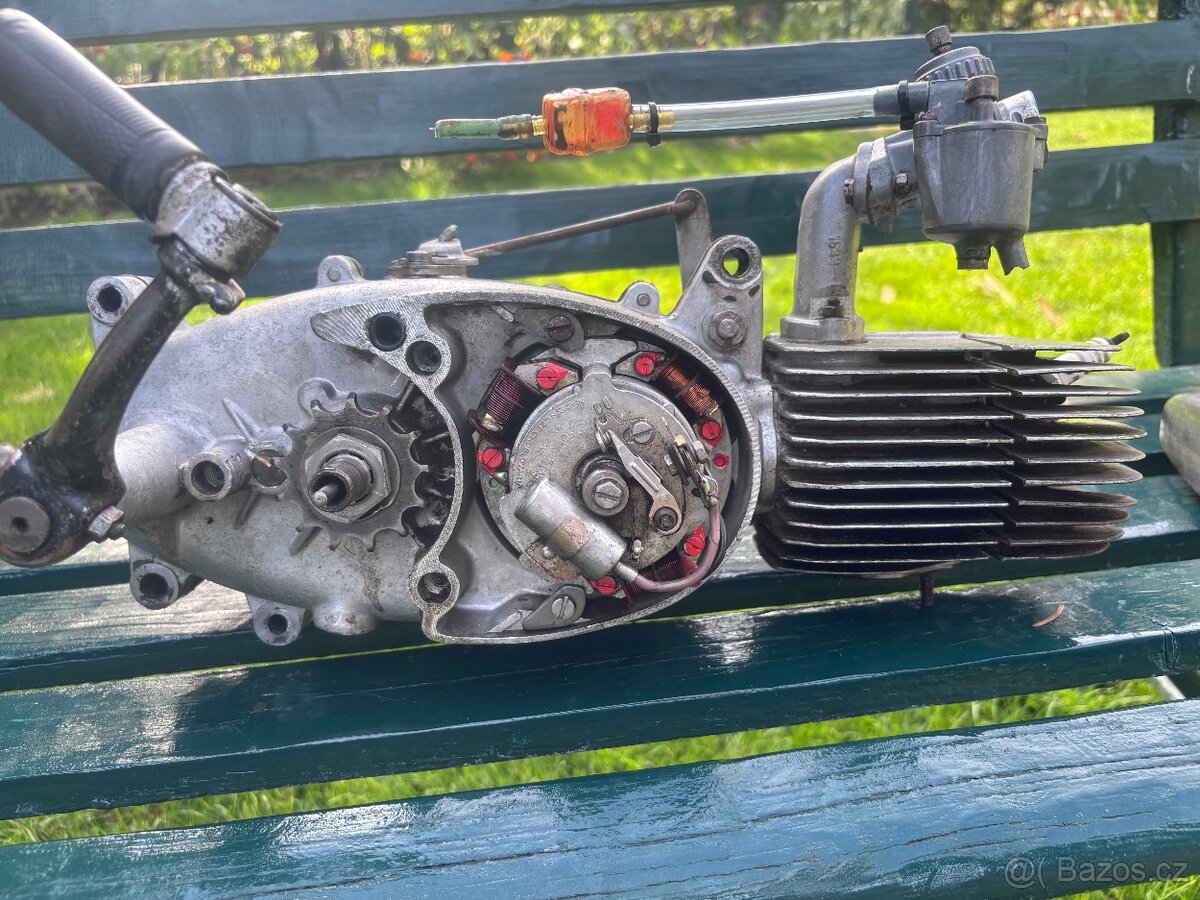 Motor Jawa Pionyr - 2