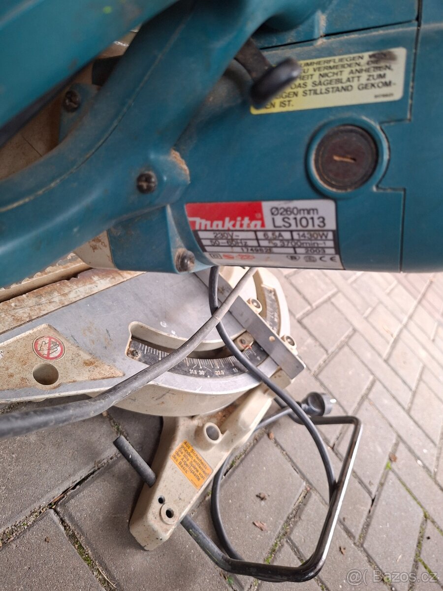 Pokosová pila Makita - 2
