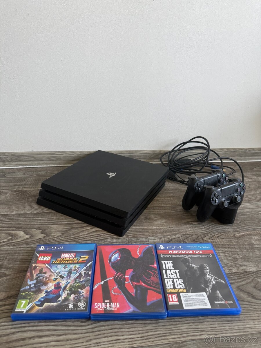 Ps4 pro 1TB + 3hry, 2 ovladače + Nabíjecí stojan - 2