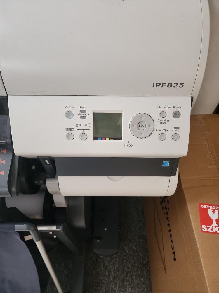 Plotr Canon IMAGE iPF-825 - 2