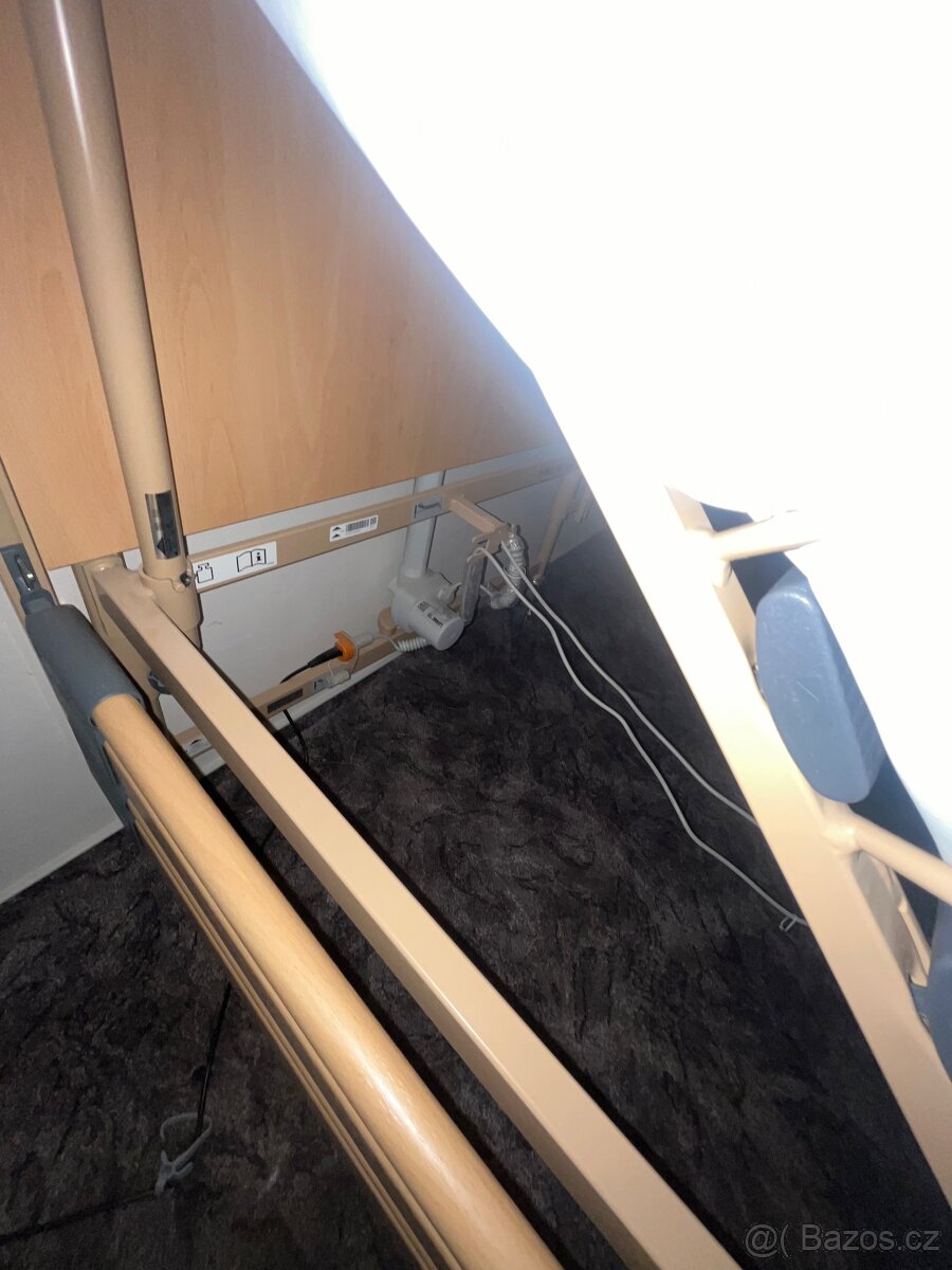 Zdravotnická postel - 2