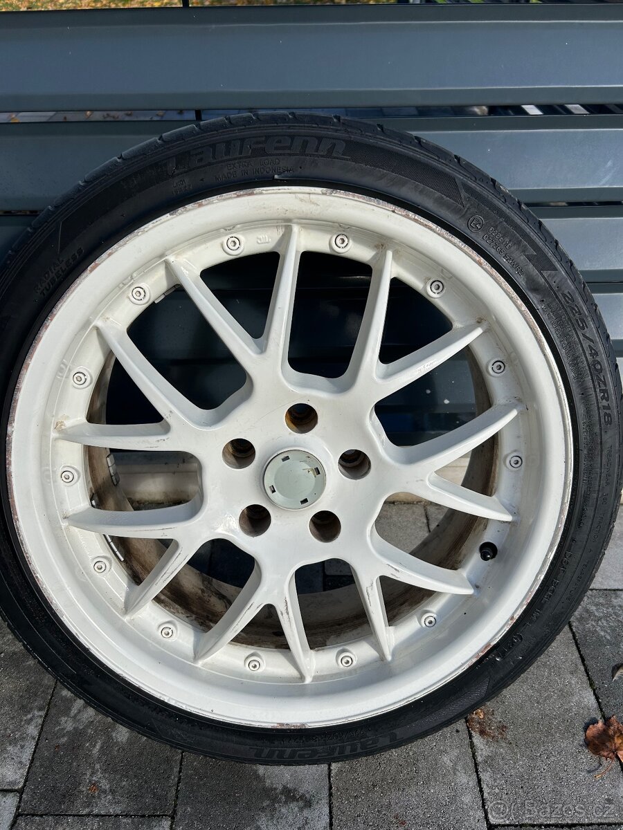 Letní ALU sada 225/40 R18 5x112 - 2