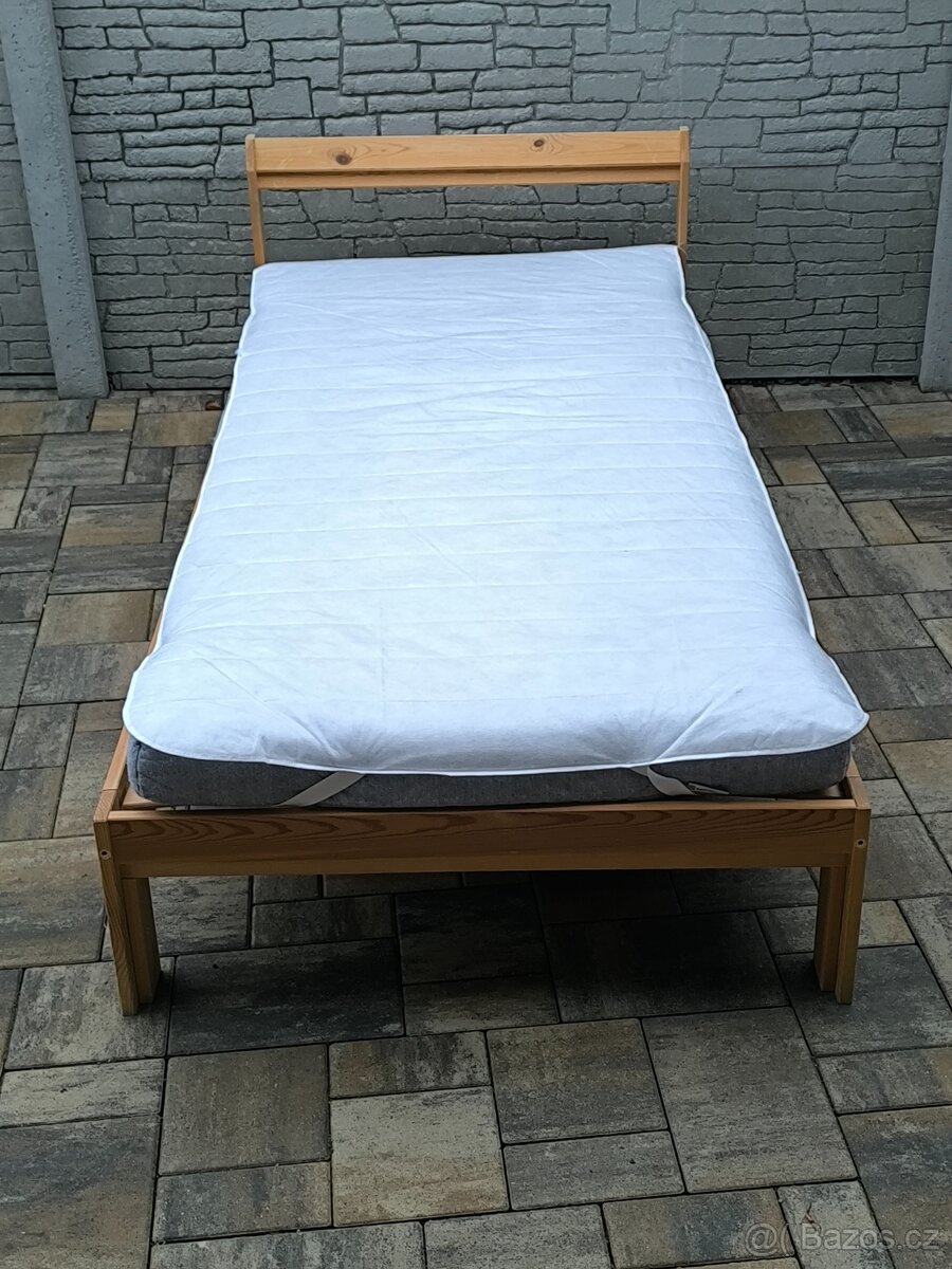 Prodám dřevěnou postel + Matrací 90cm x 200cm - 2