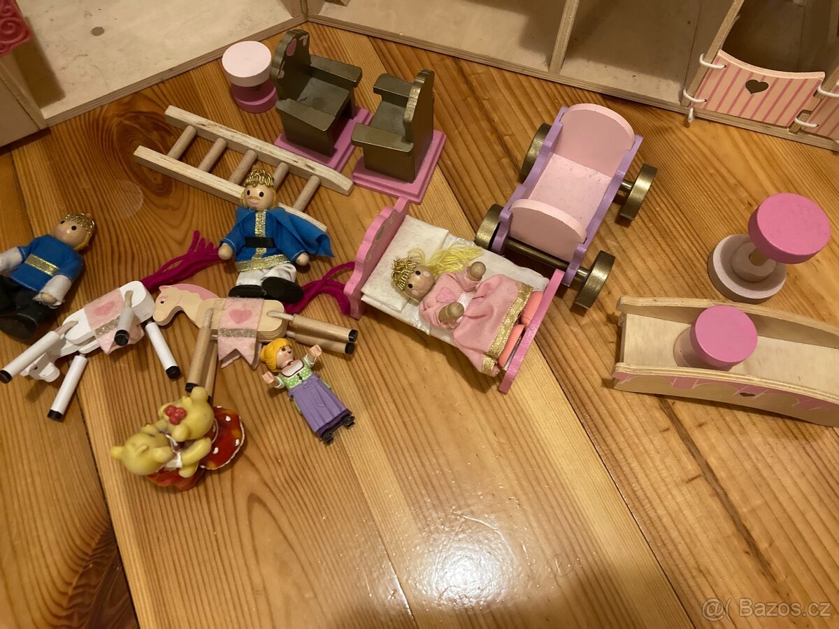 Dřevěný hrad pro děti - 2