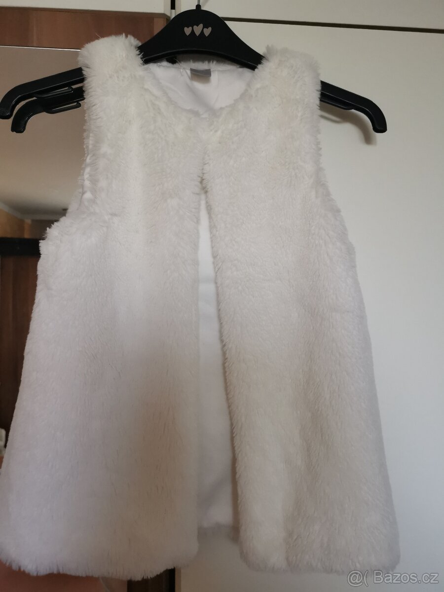 Chlupatá vesta vel.134 - 2