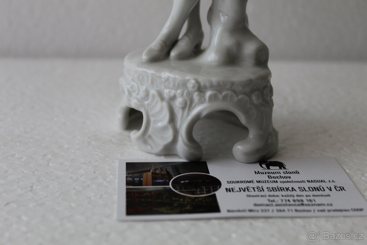 Postava s houslemi – Royal Dux - 2