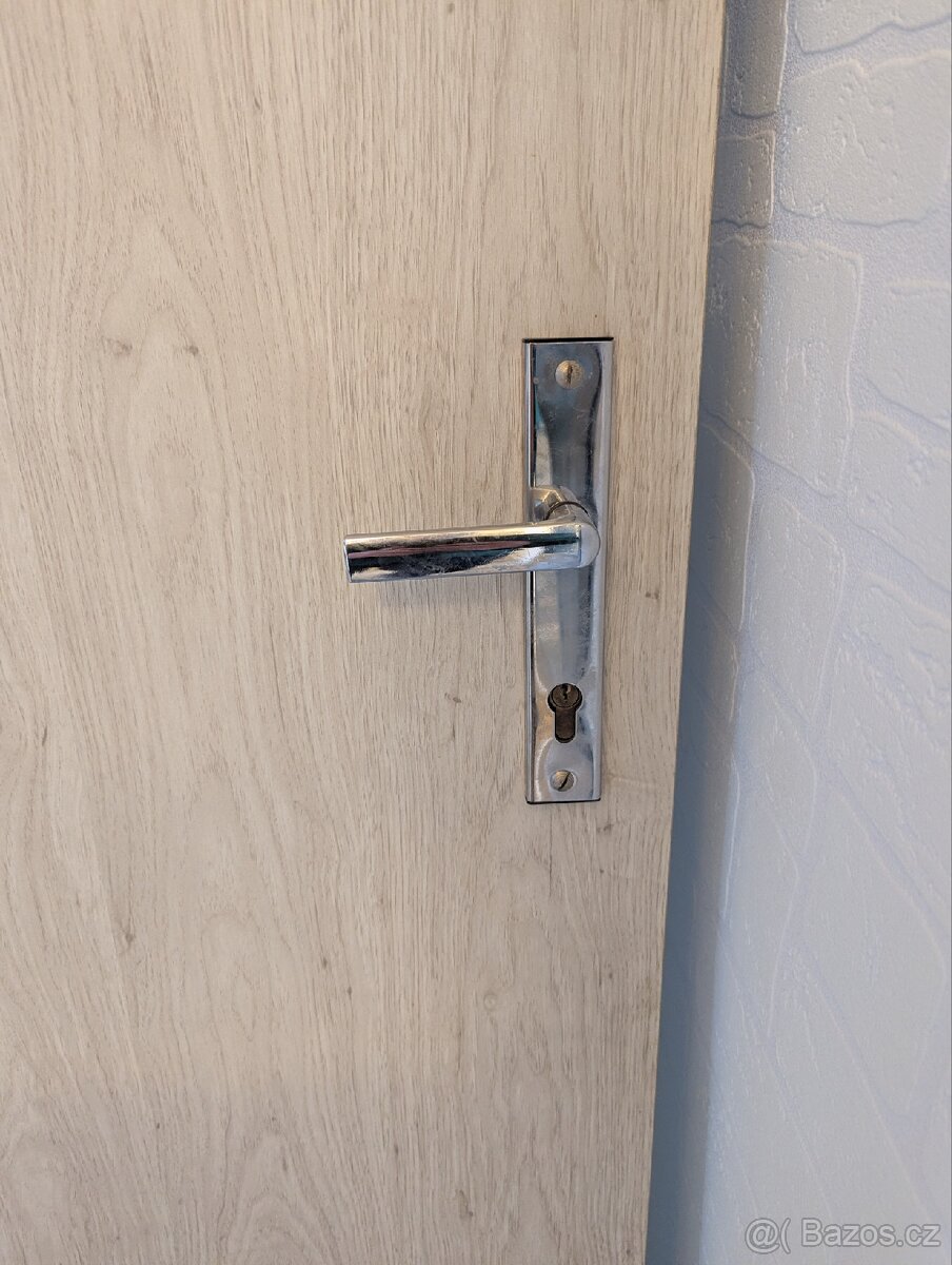 vchodové dveře - 2