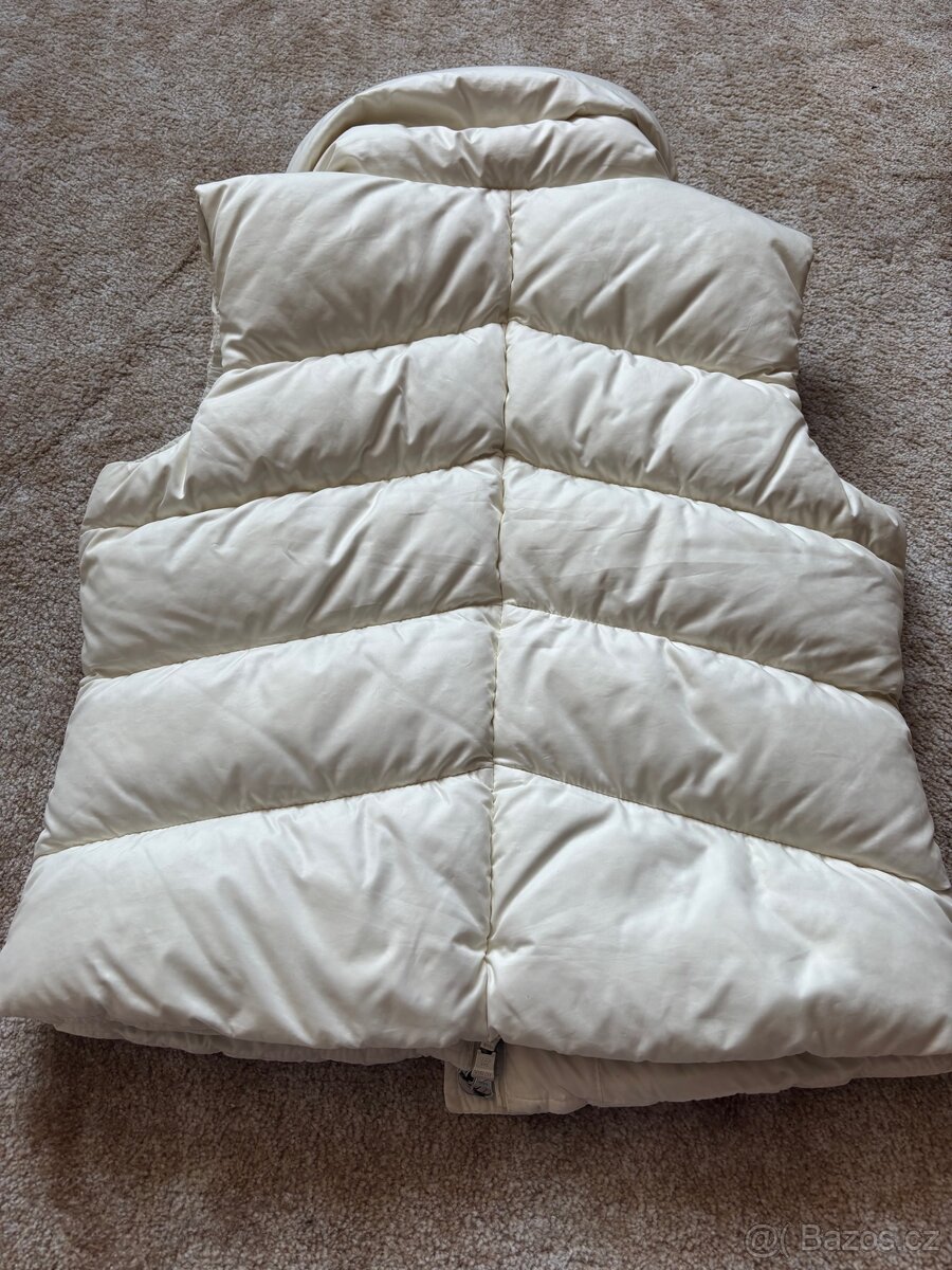 Dámská zimní vesta Nike - 2