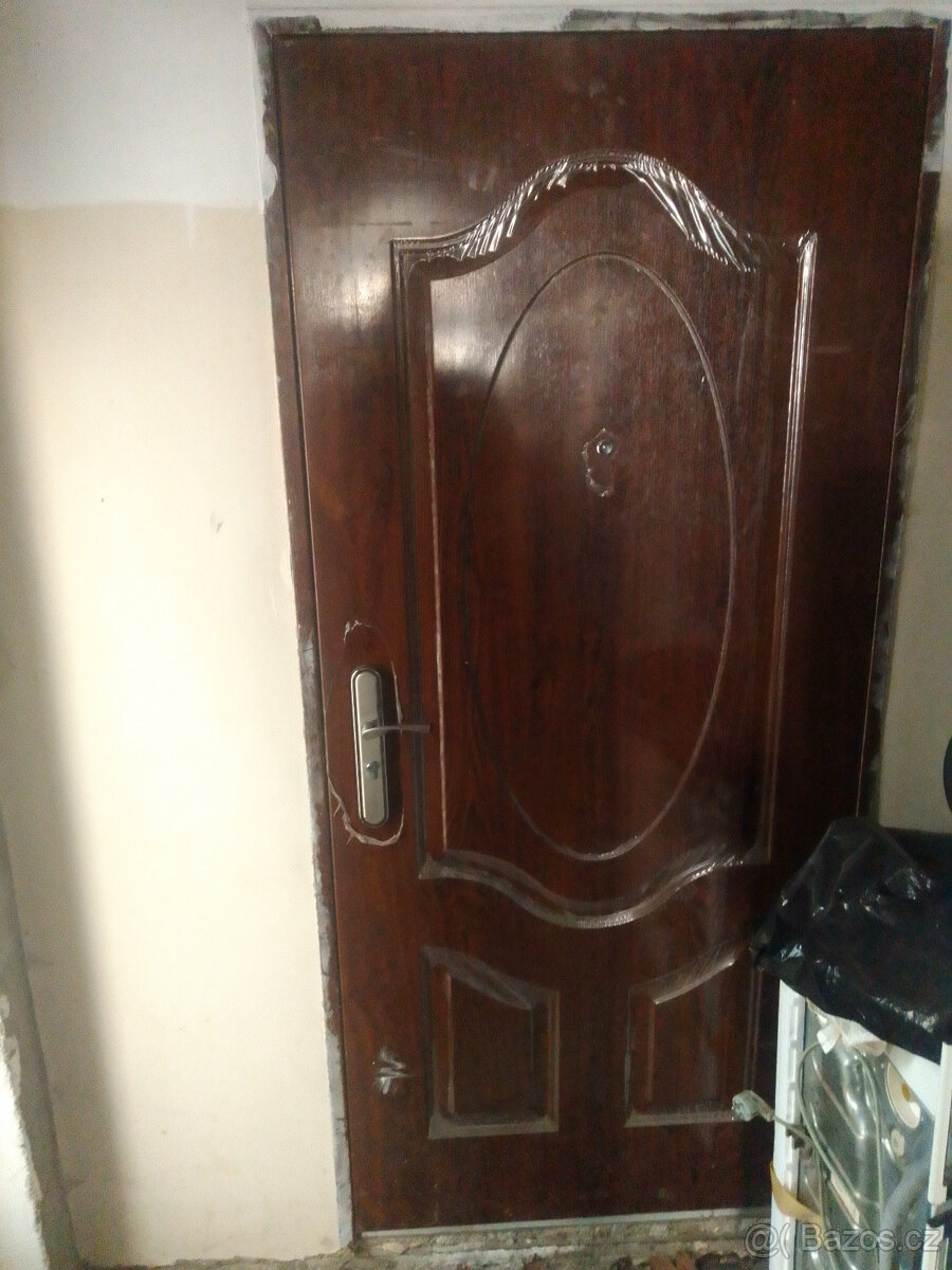 Vchodové bezpečnostní dveře - 2