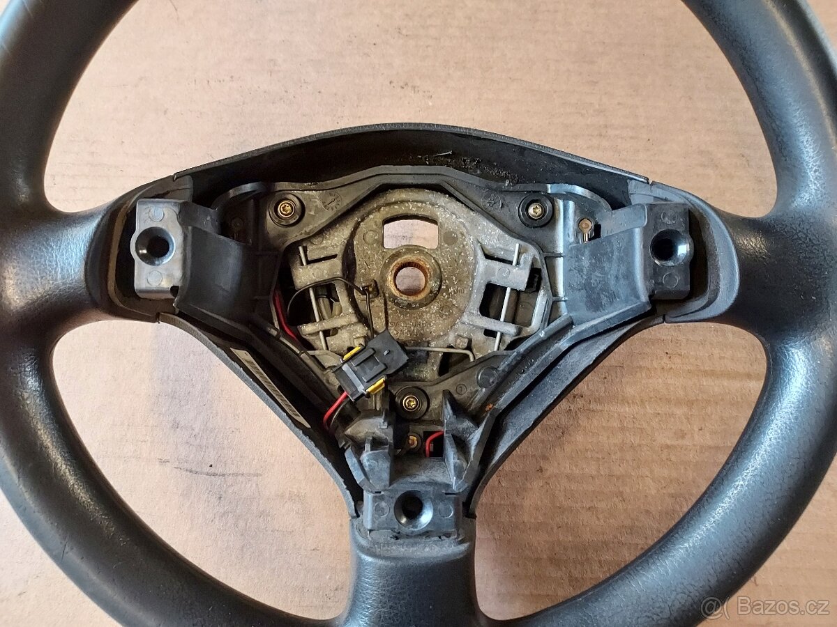 volant Peugeot 307 - 2