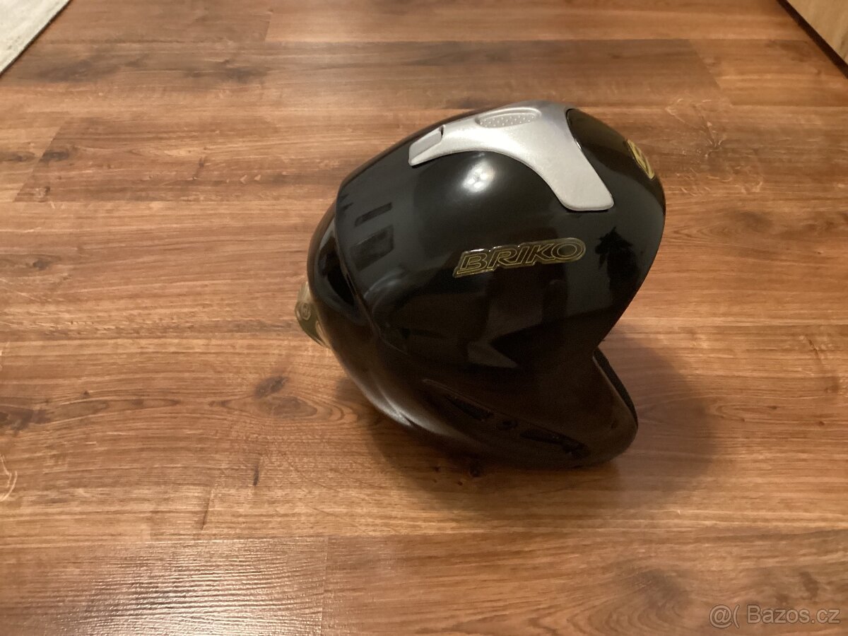 Lyžařská přilba - 2