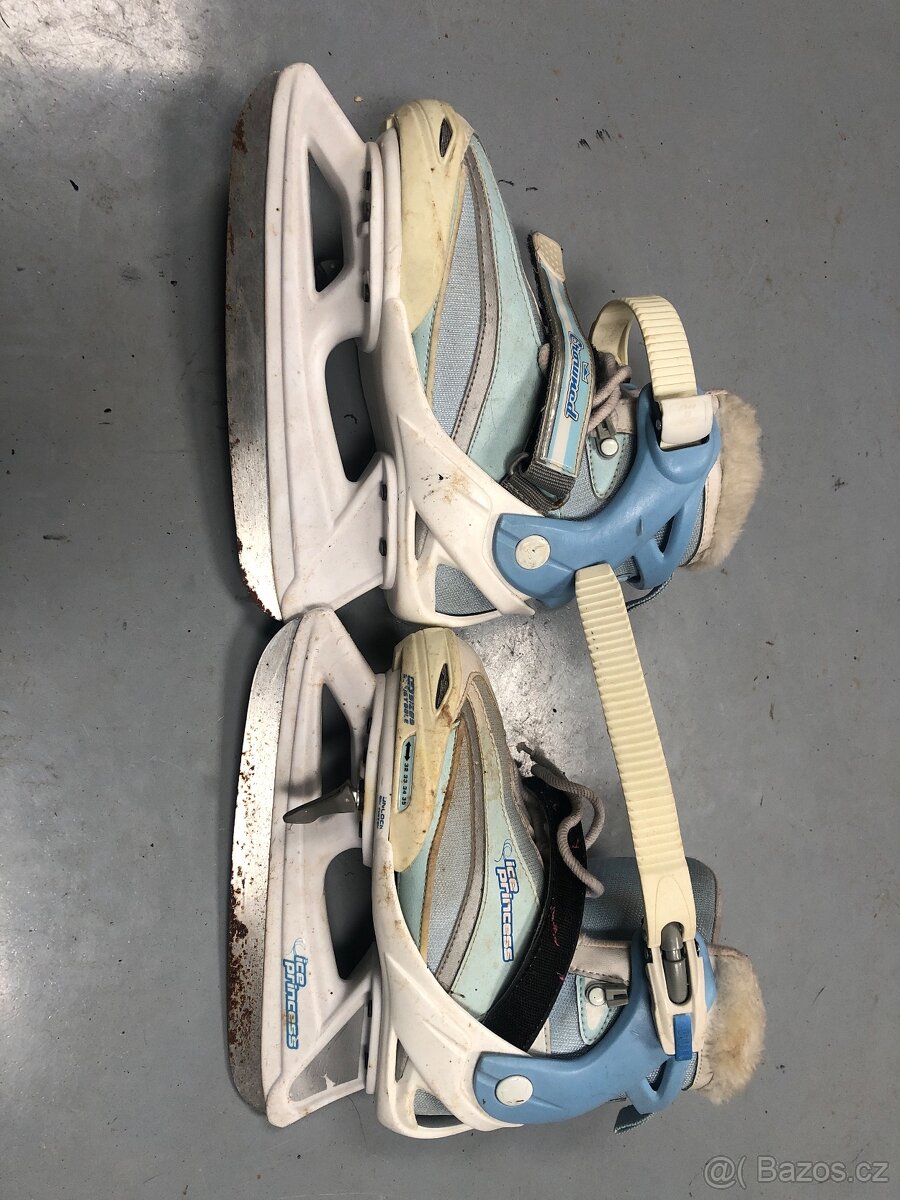 Chlapecké brusle rostoucí 32-35 - 2