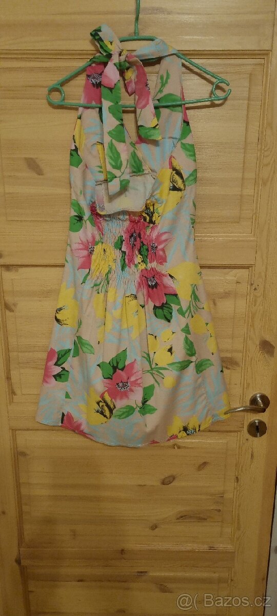 Dámské šaty - 2