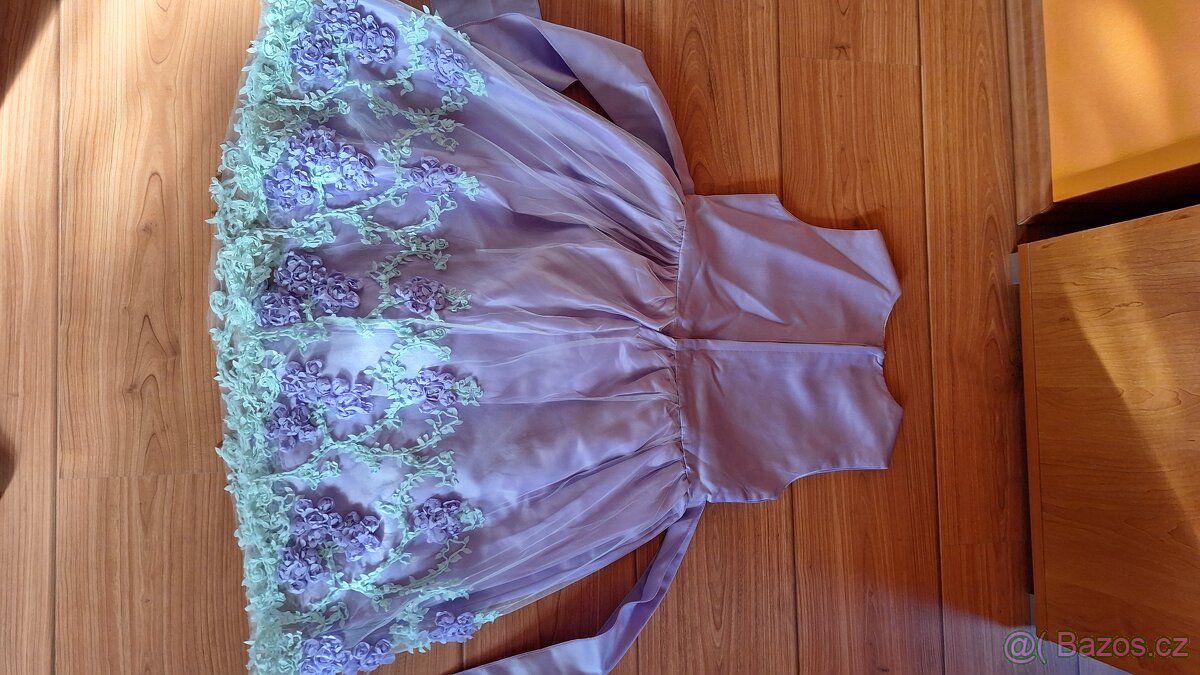 Fialové šaty - 2