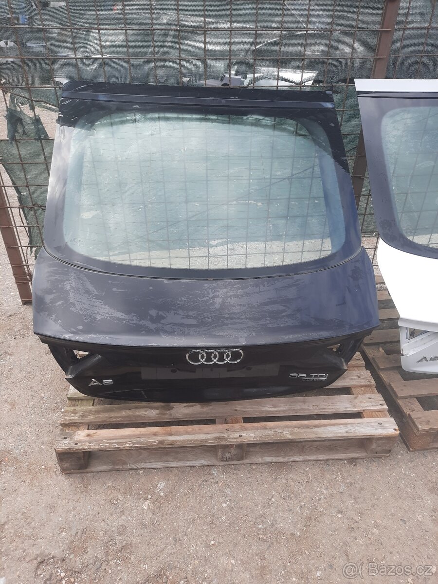 audi A5 - zadni viko kufru - 2