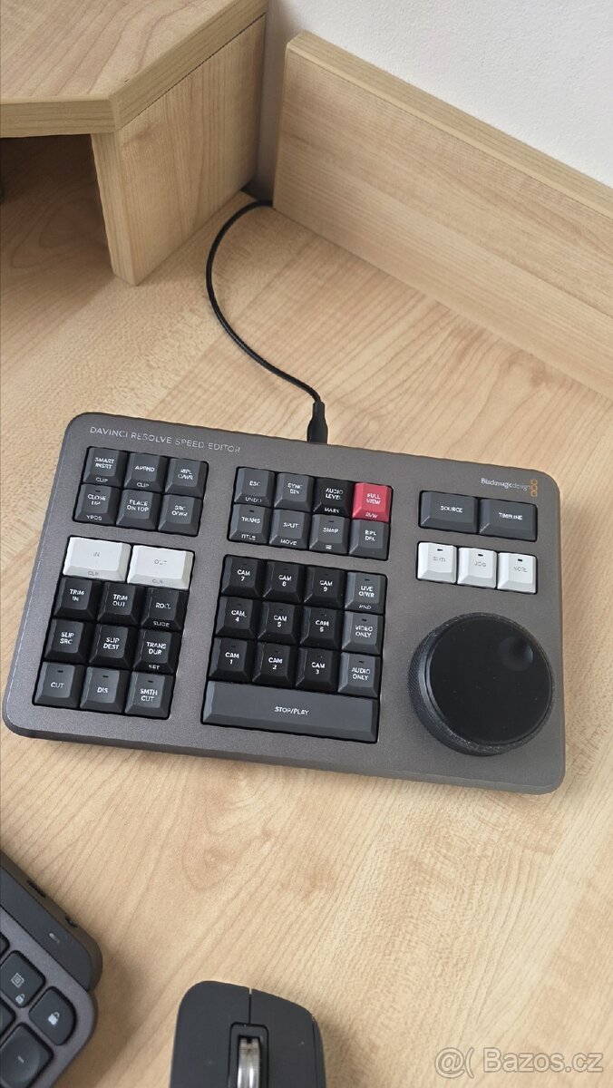 DaVinci Resolve Speed Editor – střihová klávesnice - 2