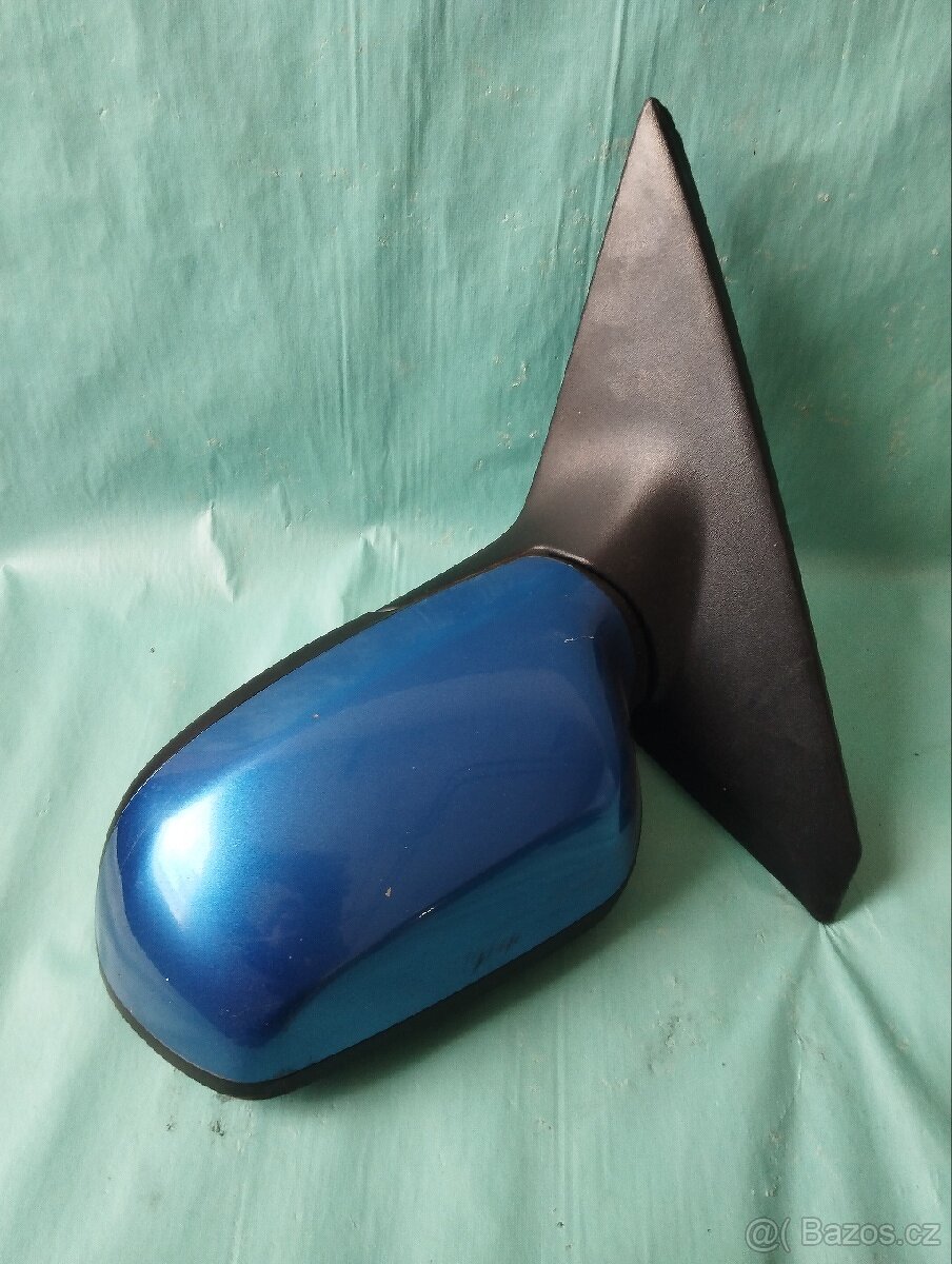 Mazda 3 levé zrcátko - 2