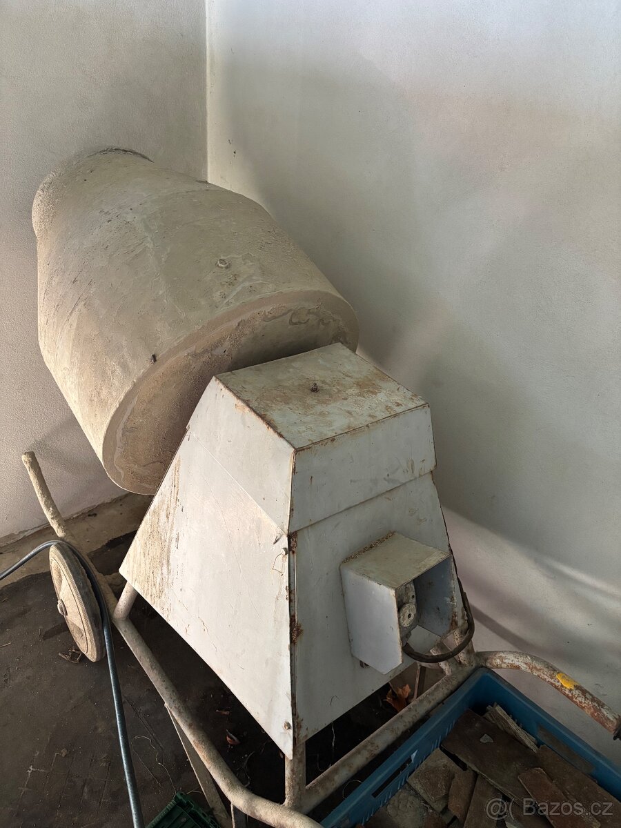 Míchačka stavební - 2