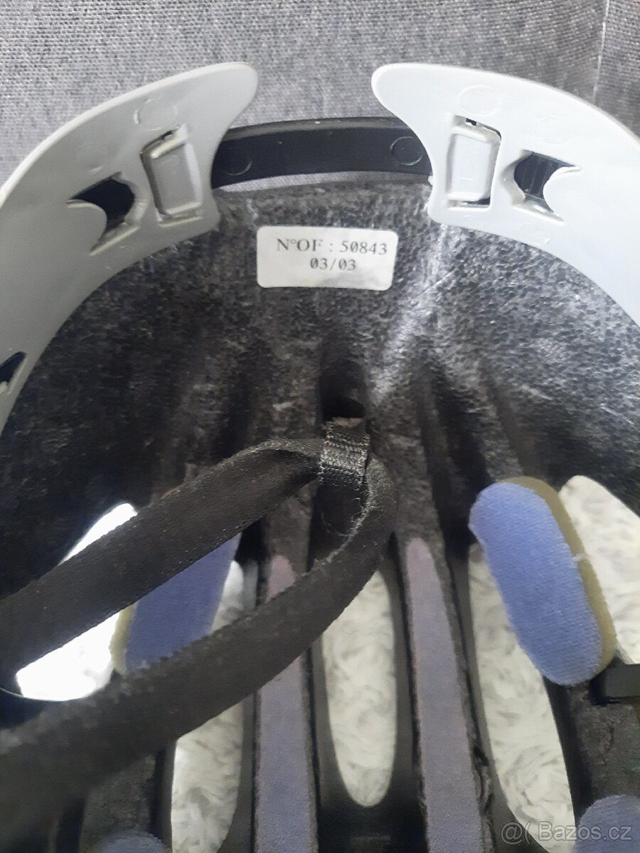 Přilba Giro velikost 54-61 cm, - 2