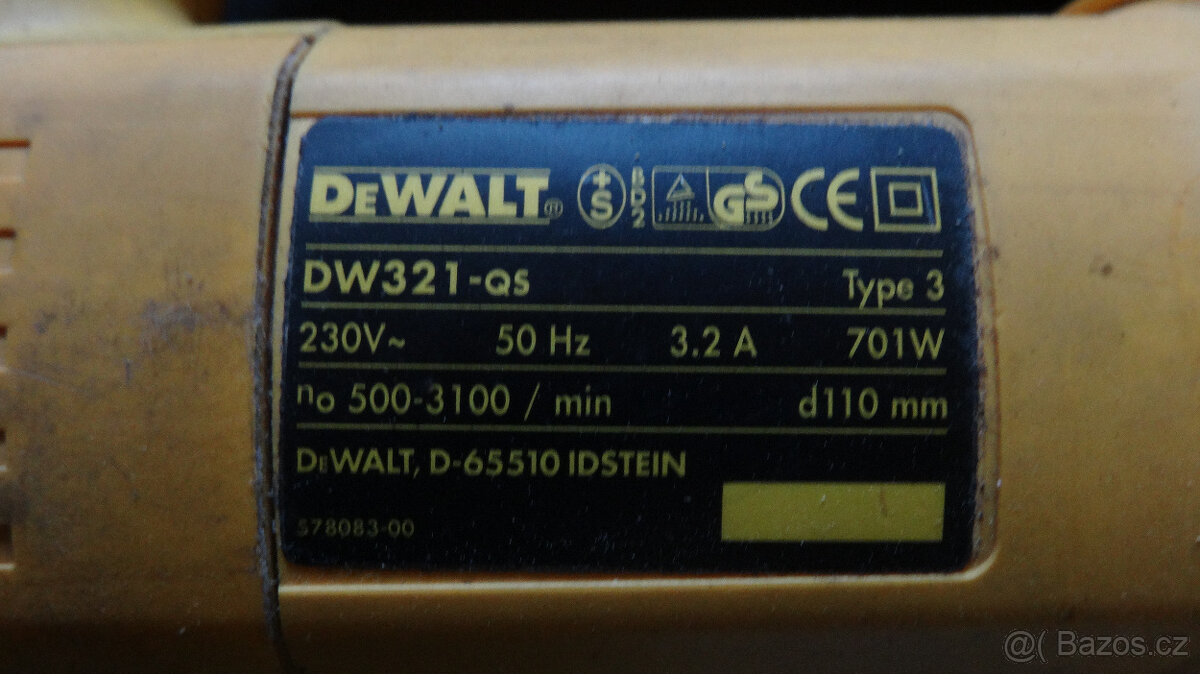 DeWalt 710W prořez 110mm - 2