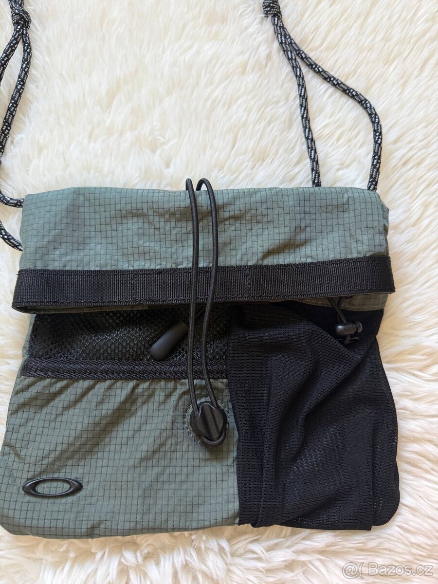 OAKLEY RESERVE POUCH - 2