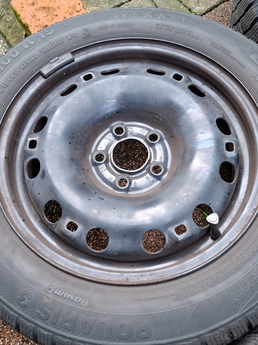 ZIMNÍ SADA+PLECH ŠKODA RAPID/FABIA III.-- 185/60/R15" - 2