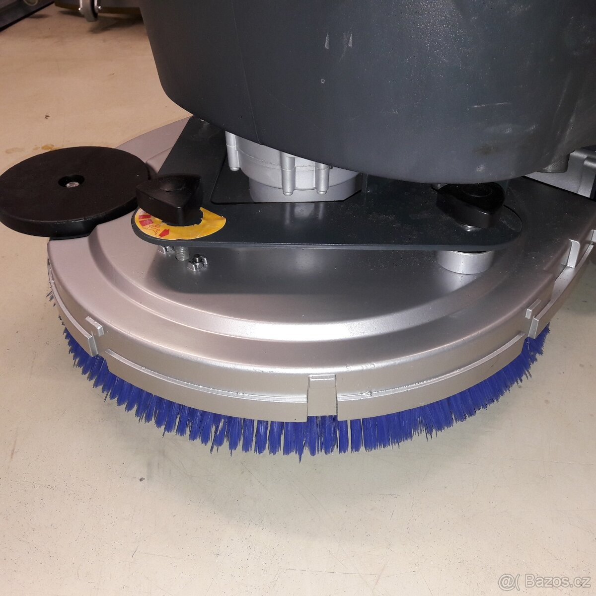 Podlahový mycí stroj Nilfisk BA 531 s vlast.pojezdem - 2