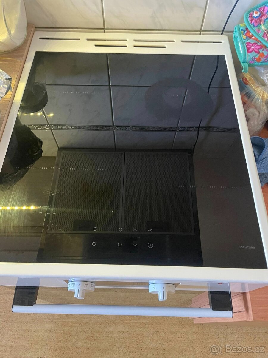 indukcni sporak Mora i8688 - 2