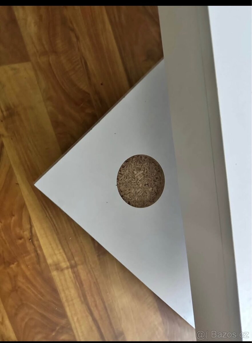 Točící bílý konferenční stolek - 2