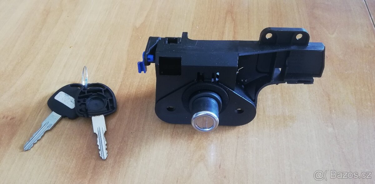 Zámek kufru opel corsa - 2